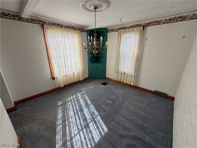 403 Burrows Avenue, East Liverpool, OH 43920