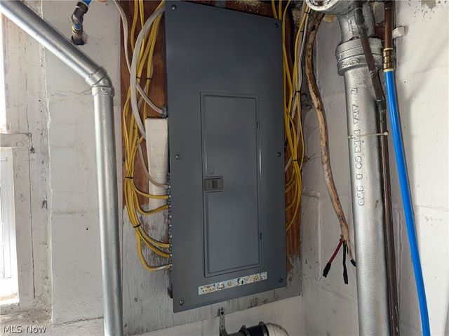 403 Burrows Avenue, East Liverpool, OH 43920