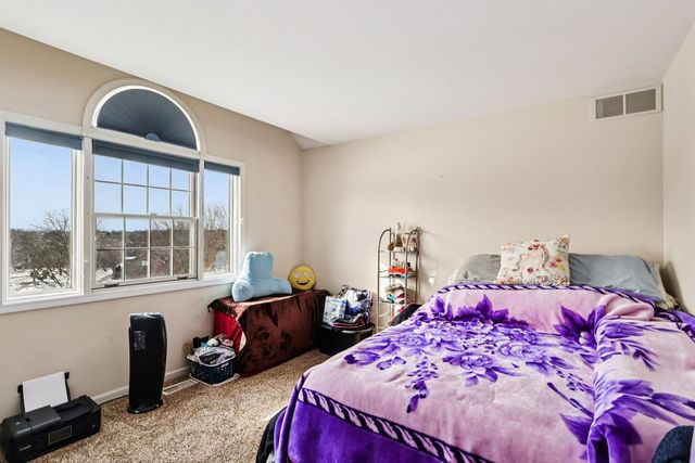 2904 Fox Knoll Court, Johnsburg, IL 60051