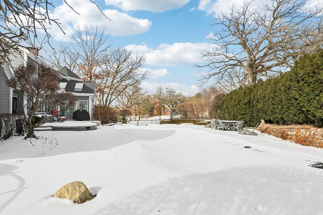 2904 Fox Knoll Court, Johnsburg, IL 60051