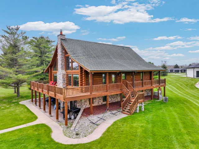 1085 Bundy Drive, Lake Isabella, MI 48893