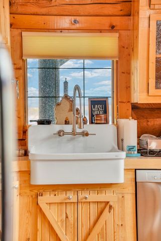 1085 Bundy Drive, Lake Isabella, MI 48893
