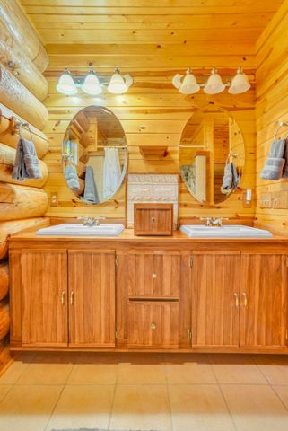 1085 Bundy Drive, Lake Isabella, MI 48893