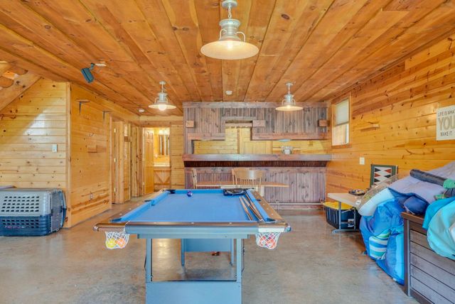 1085 Bundy Drive, Lake Isabella, MI 48893