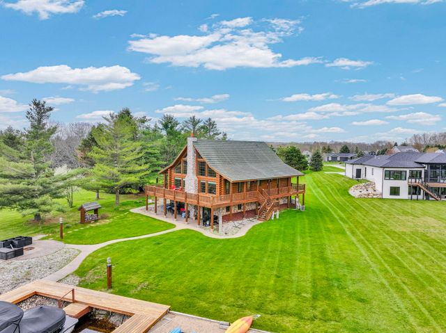 1085 Bundy Drive, Lake Isabella, MI 48893