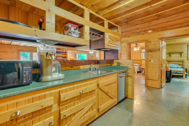 1085 Bundy Drive, Lake Isabella, MI 48893