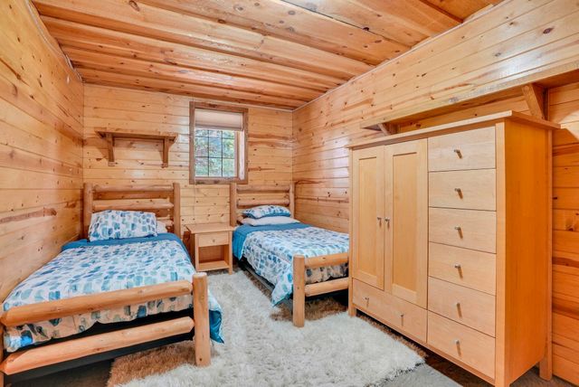 1085 Bundy Drive, Lake Isabella, MI 48893