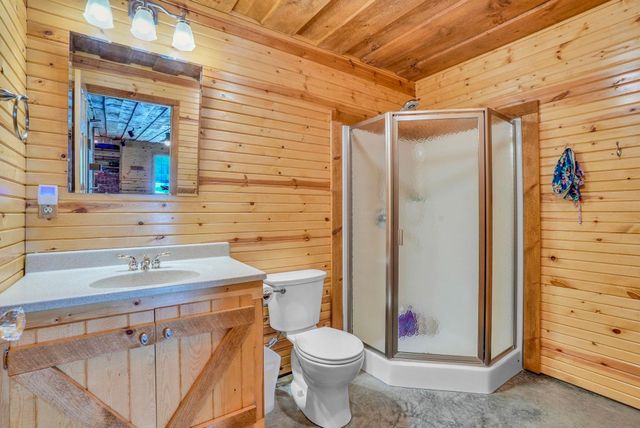 1085 Bundy Drive, Lake Isabella, MI 48893