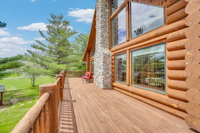 1085 Bundy Drive, Lake Isabella, MI 48893