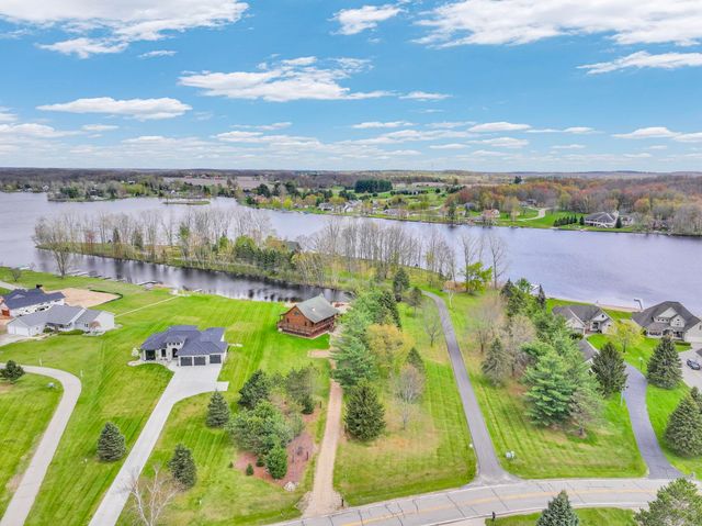 1085 Bundy Drive, Lake Isabella, MI 48893