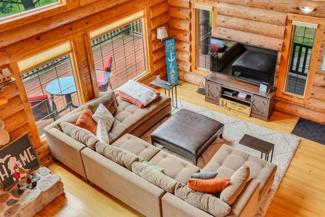1085 Bundy Drive, Lake Isabella, MI 48893