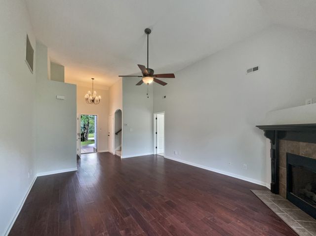 851 Salem Rd, Clarksville, TN 37040