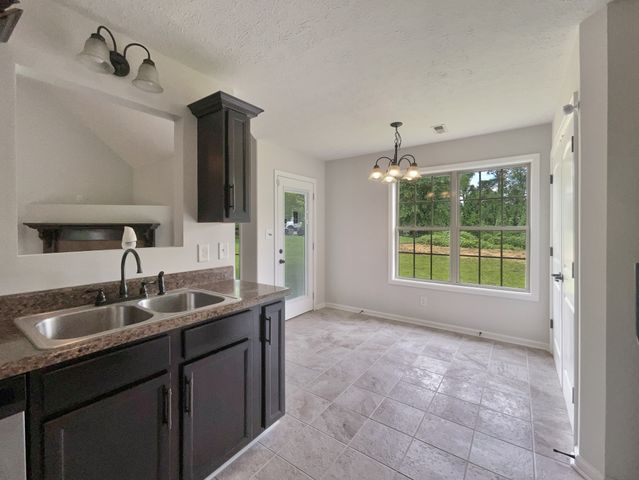 851 Salem Rd, Clarksville, TN 37040