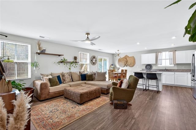 138 Barrington Creek, Piedmont, SC 29673