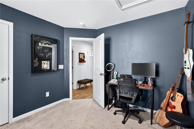 138 Barrington Creek, Piedmont, SC 29673