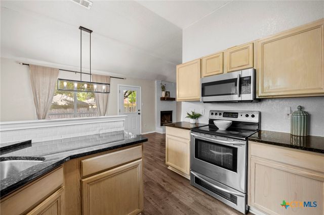 913 Silver Stone Drive, Temple, TX 76502