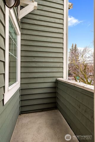 8502 Nesbit Avenue N, Seattle, WA 98103