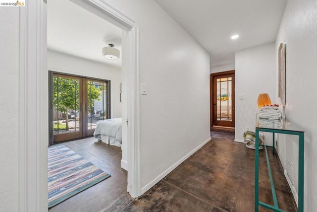 833 Rodney DR, San Leandro, CA 94577