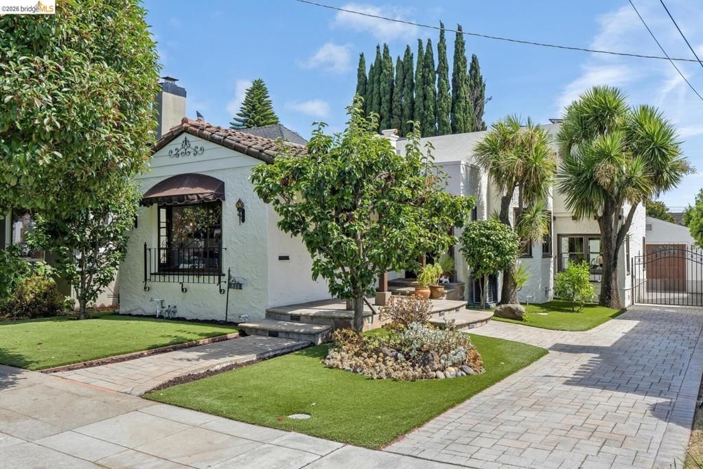 833 Rodney DR, San Leandro, CA 94577