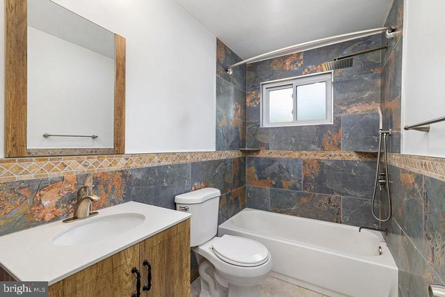 23 N SUNSET DR, Voorhees, NJ 08043