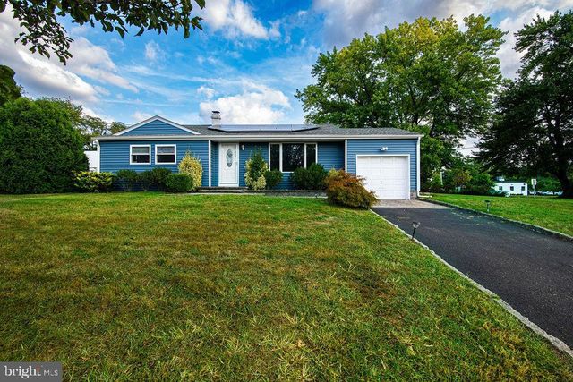 23 N SUNSET DR, Voorhees, NJ 08043