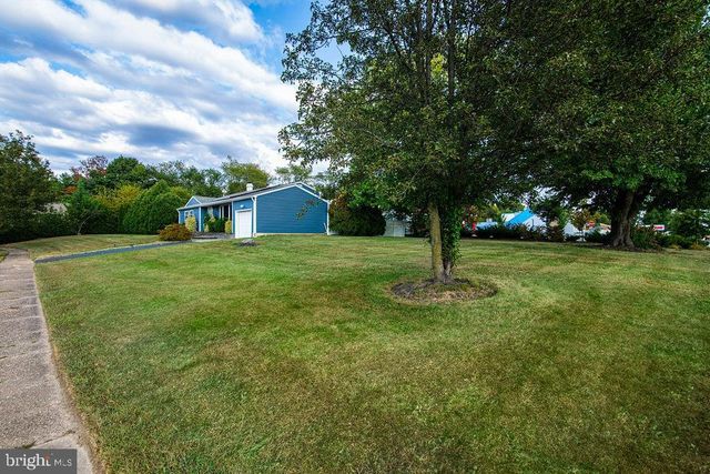 23 N SUNSET DR, Voorhees, NJ 08043