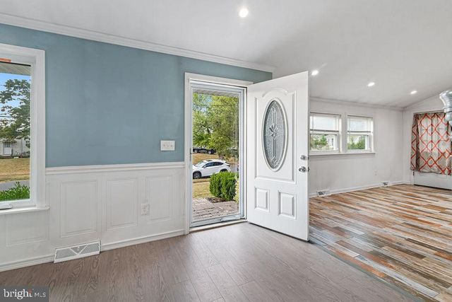 23 N SUNSET DR, Voorhees, NJ 08043