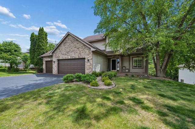 2478 Timber Court E, Maplewood, MN 55119