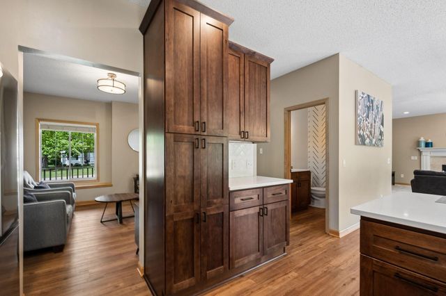 2478 Timber Court E, Maplewood, MN 55119