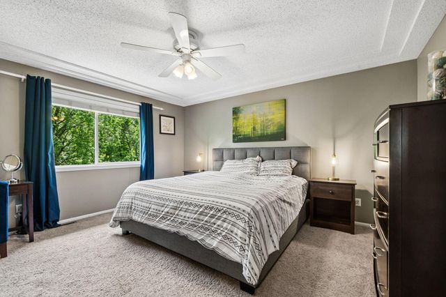 2478 Timber Court E, Maplewood, MN 55119