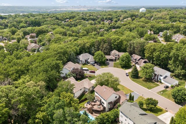 2478 Timber Court E, Maplewood, MN 55119