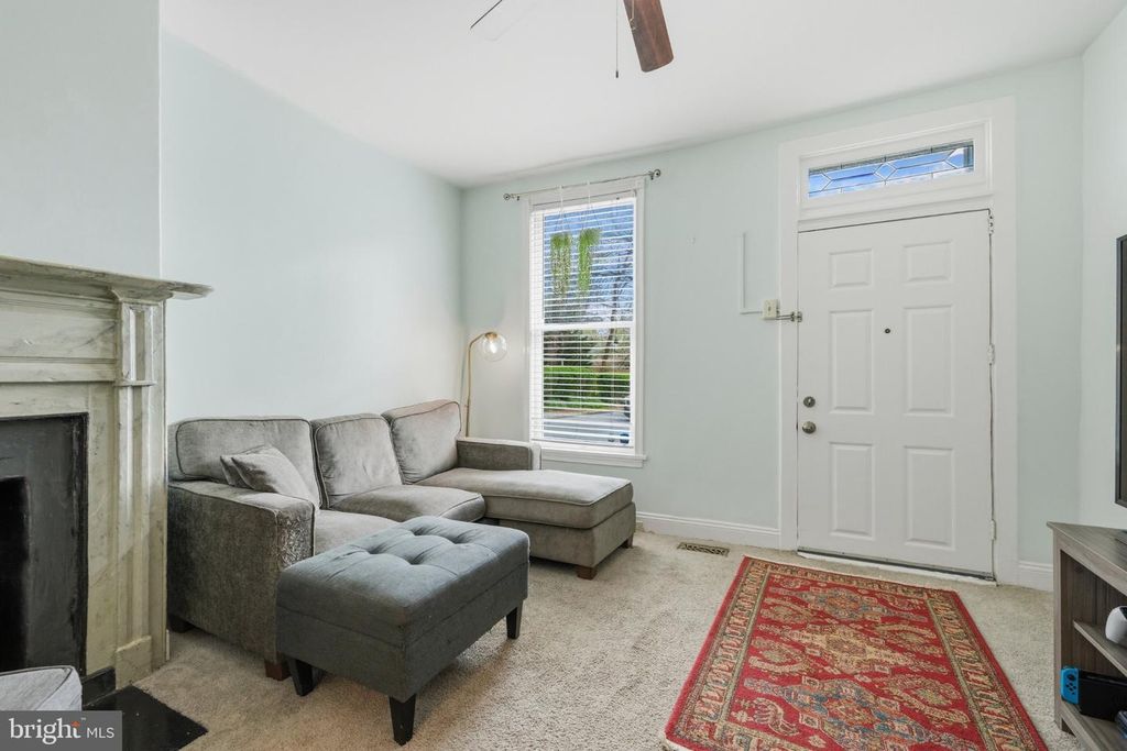 Image 16 of property listing at 465 W SOUTH ST, Frederick, MD 21701