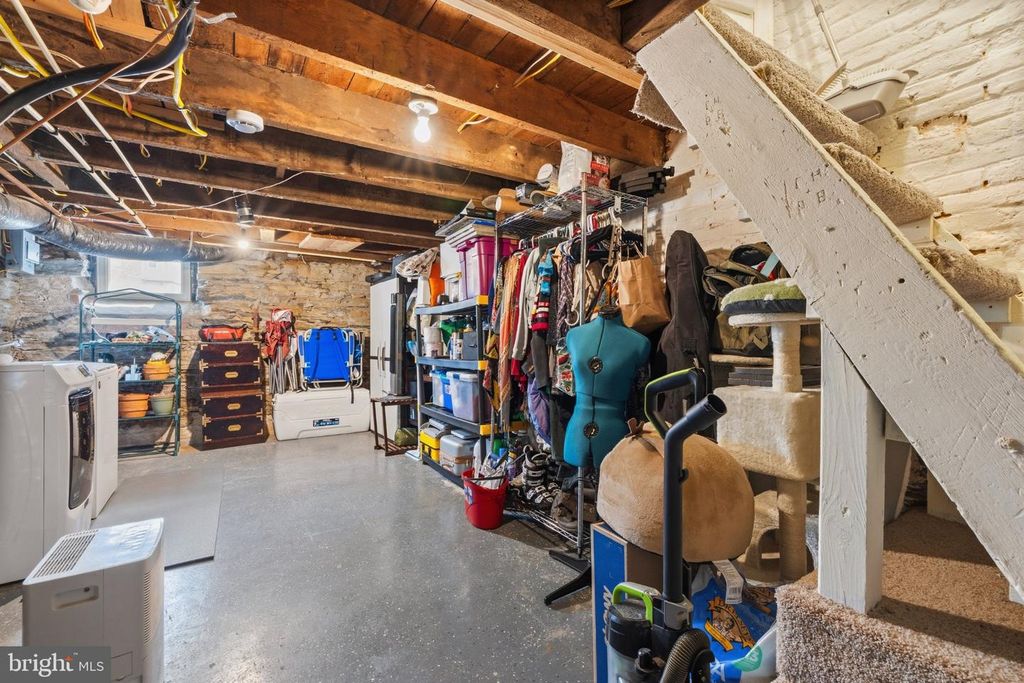 Image 25 of property listing at 465 W SOUTH ST, Frederick, MD 21701