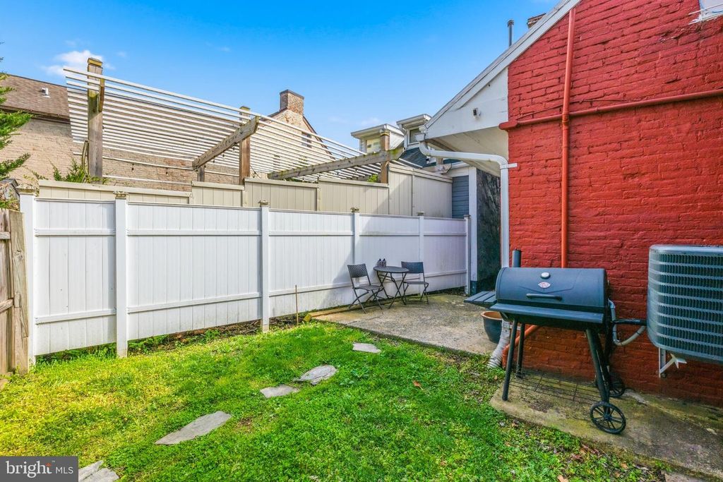 Image 29 of property listing at 465 W SOUTH ST, Frederick, MD 21701