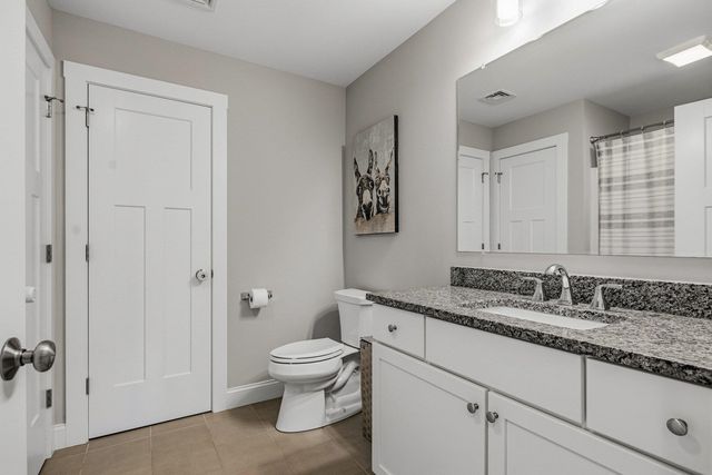 4 Betty Lane, Stratham, NH 03885