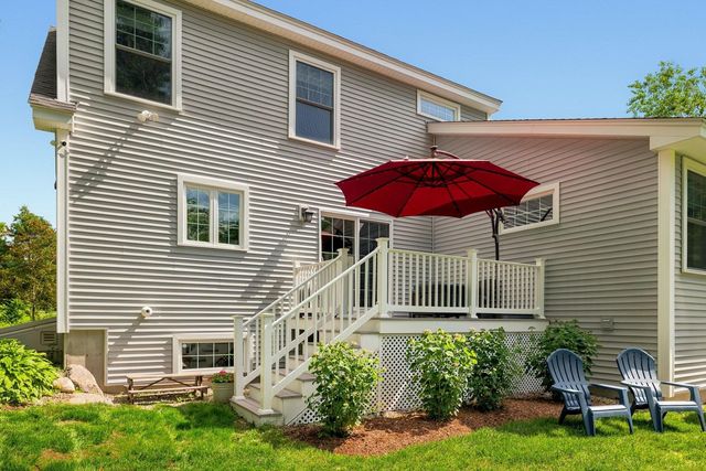 4 Betty Lane, Stratham, NH 03885