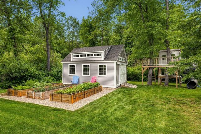 4 Betty Lane, Stratham, NH 03885