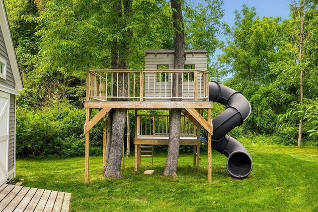 4 Betty Lane, Stratham, NH 03885