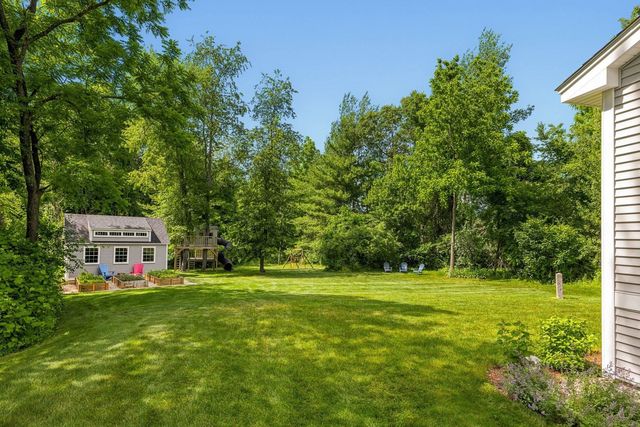 4 Betty Lane, Stratham, NH 03885