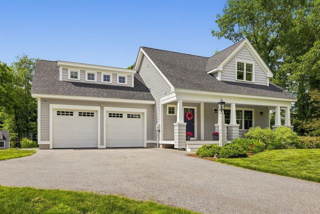 4 Betty Lane, Stratham, NH 03885