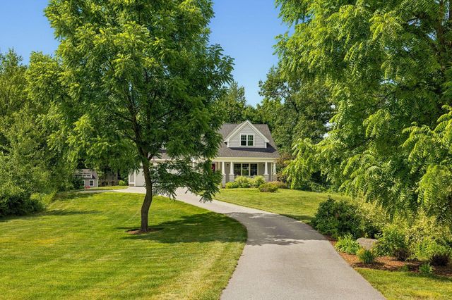 4 Betty Lane, Stratham, NH 03885
