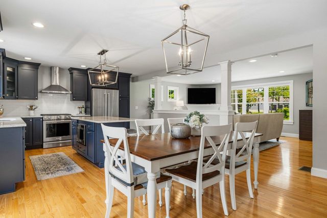 4 Betty Lane, Stratham, NH 03885