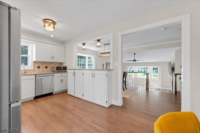 97 Ivy Ln, Bridgewater Twp., NJ 08807