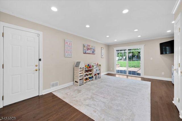 97 Ivy Ln, Bridgewater Twp., NJ 08807