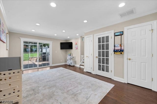 97 Ivy Ln, Bridgewater Twp., NJ 08807