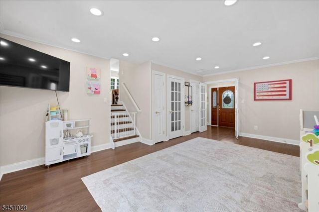 97 Ivy Ln, Bridgewater Twp., NJ 08807