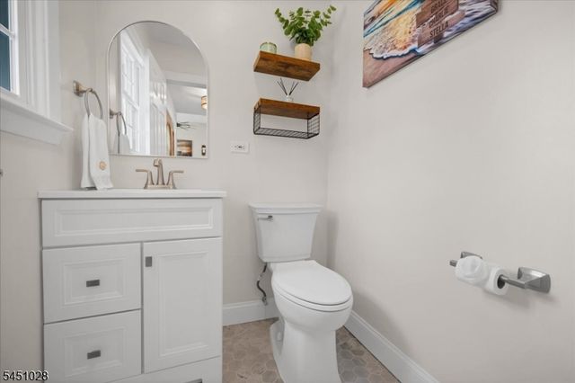 97 Ivy Ln, Bridgewater Twp., NJ 08807