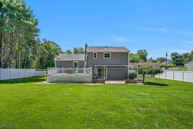 97 Ivy Ln, Bridgewater Twp., NJ 08807