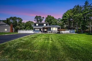 97 Ivy Ln, Bridgewater Twp., NJ 08807