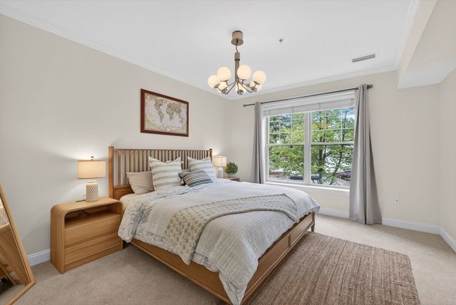 248 Albion St 315, Wakefield, MA 01880